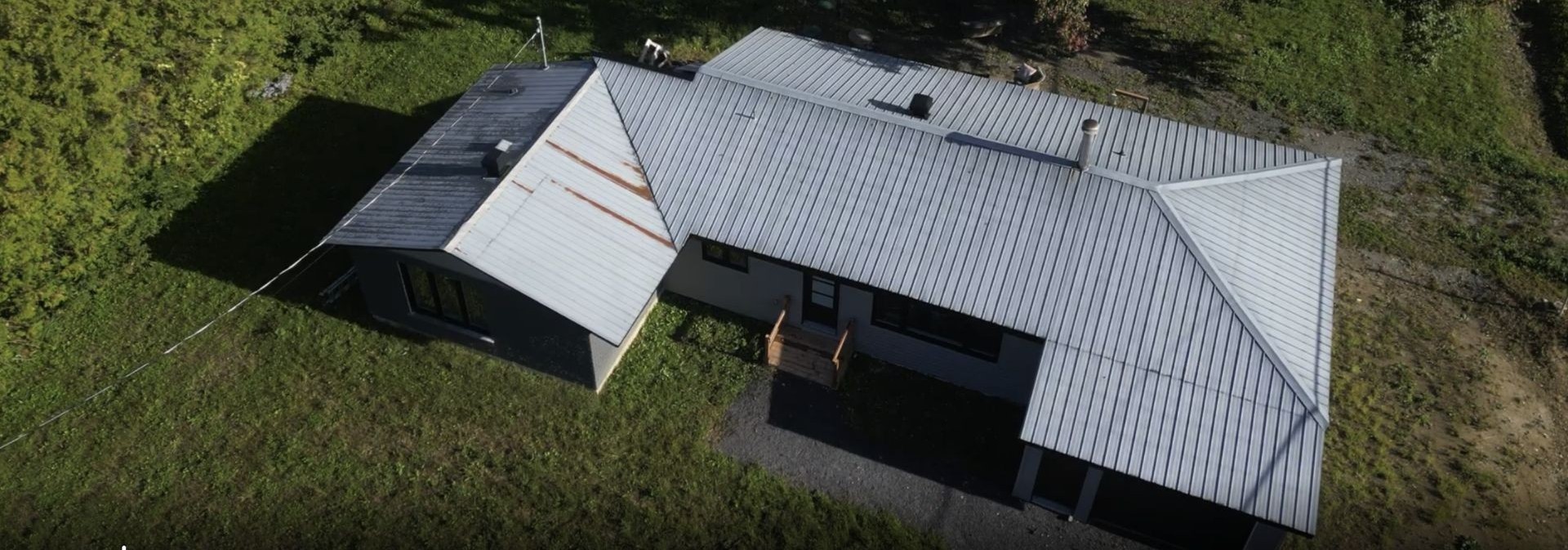 Metal roof before Spray-Net coating